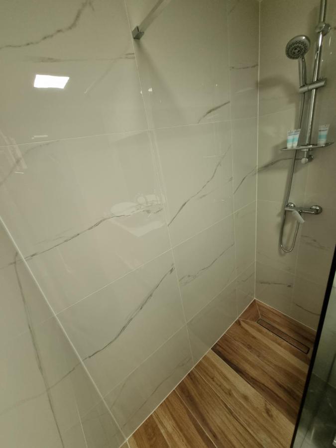 Apartman Simic Daire Ösek Dış mekan fotoğraf