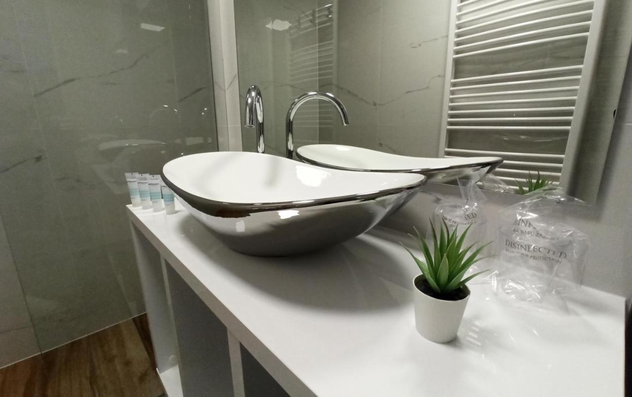 Apartman Simic Daire Ösek Dış mekan fotoğraf