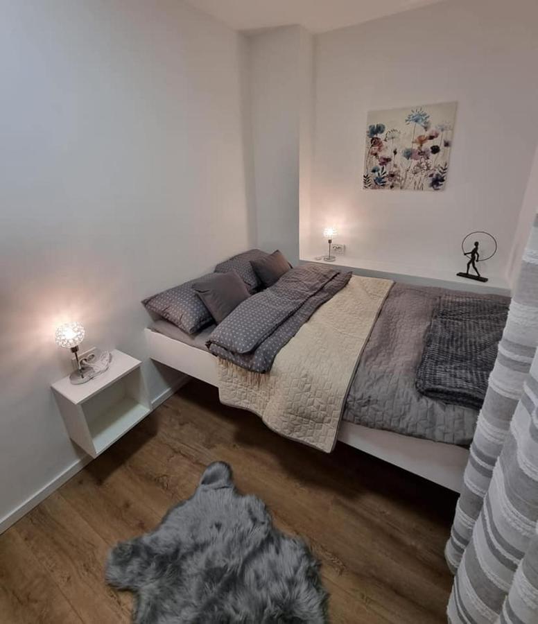 Apartman Simic Daire Ösek Dış mekan fotoğraf